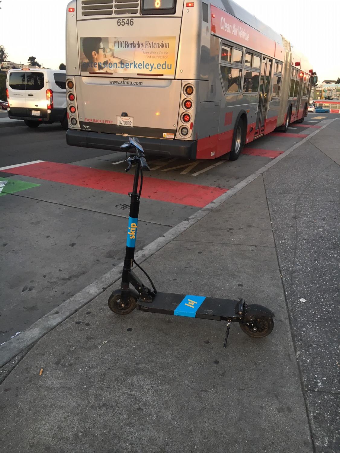 A rented scooter illegaly
parked on Geneva Avenue. 