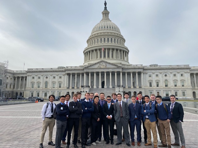 This year’s Close Up participants stand in front of the
U.S. Capitol building during their trip to Washington, D.C.