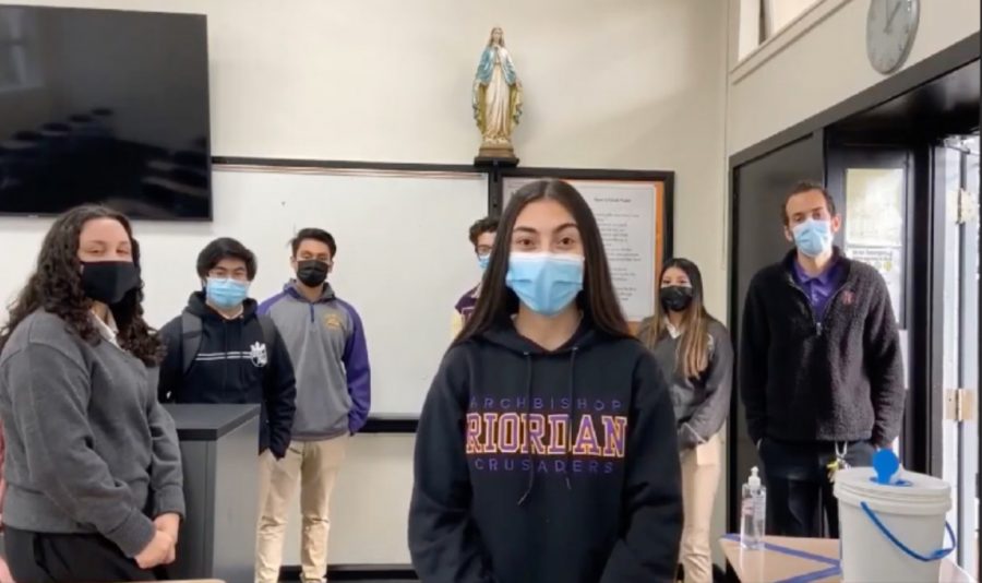 Gigi DiGiulio ’21, Michelle Anzueto ’24, Jonathan Torrea ’21, Jeremy Sherron ’21, Hayden
Peregrino ’21, Jackie DeLeon ’21 and Student Activities Director Benny Willers ’08 appeared in a
video for the Purple & Gold Gala, which raised almost a quarter of a million dollars for the school.