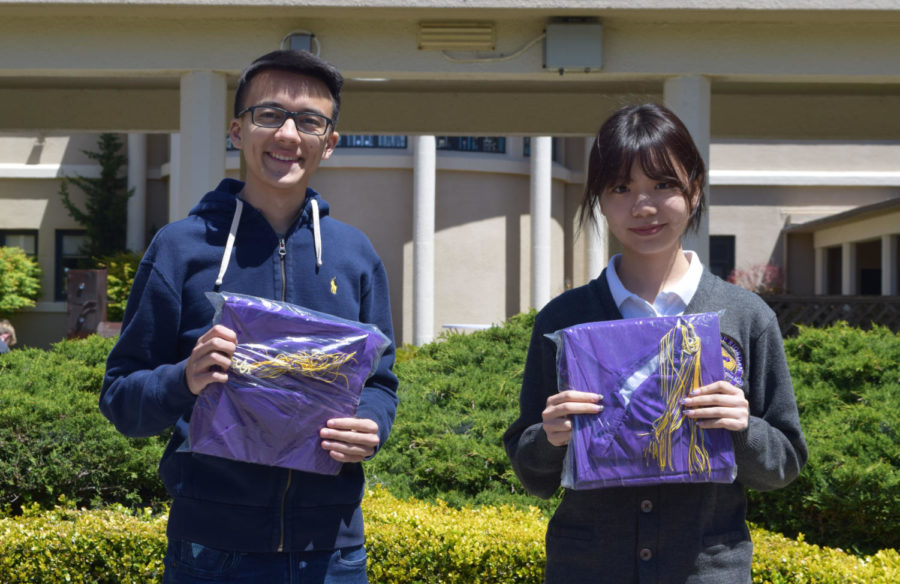 The Class of 2022’s salutatorian
Chris Geraldi ’22 and
valedictorian Christine Zhu ’22.