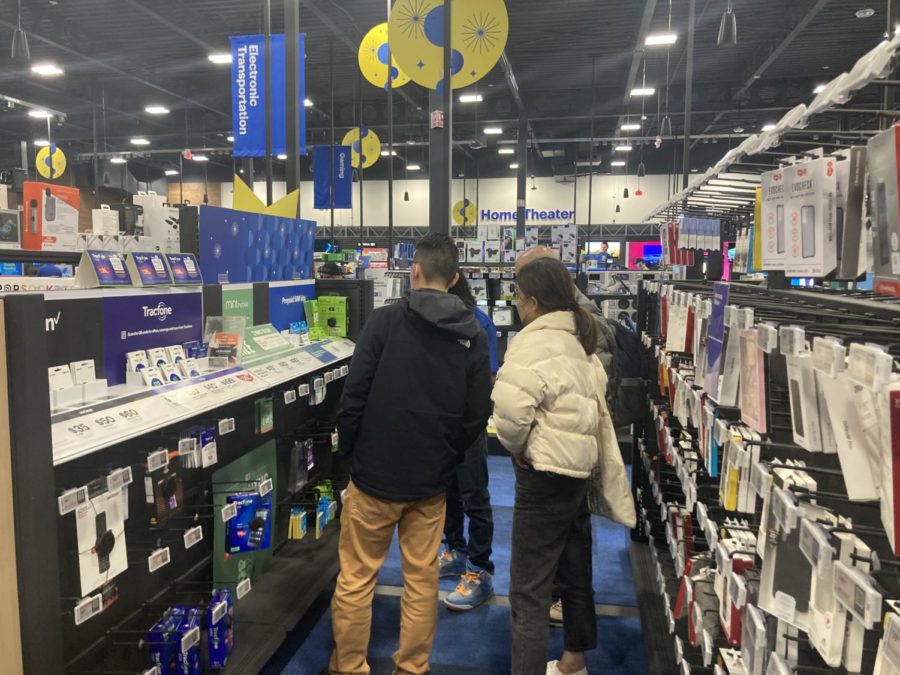 Shoppers at Best Buy stroll down the aisles looking for the best tech
deals on Black Friday, the official start of the holiday shopping
season. Black Friday was followed by Small Business Saturday, Cyber
Monday–which focuses on online shopping – and Giving Tuesday.
