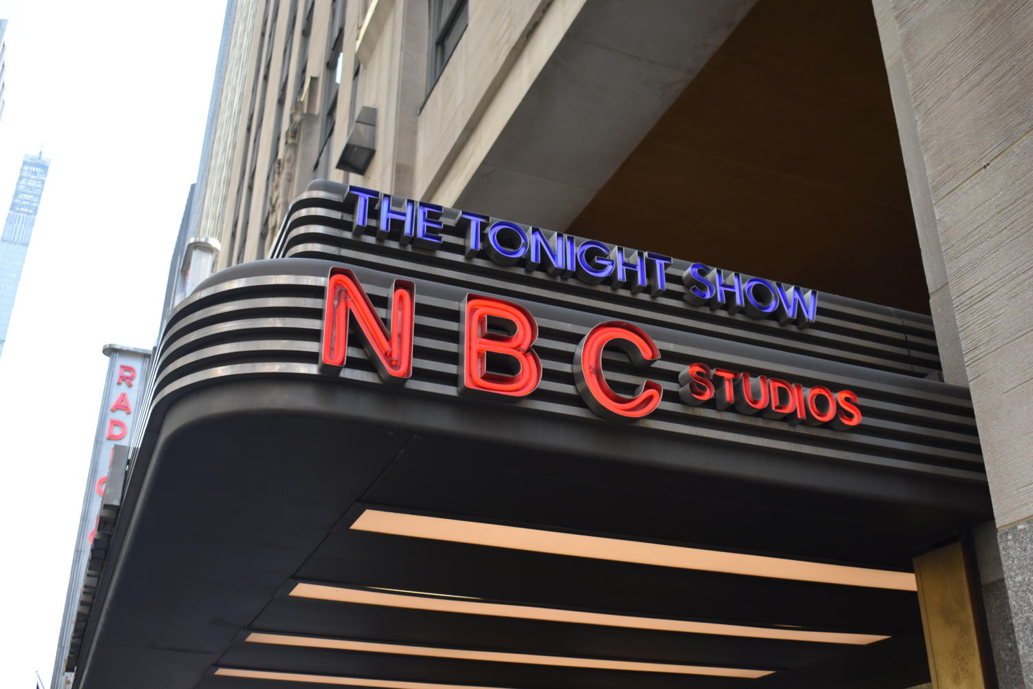 Late night shows are facing an uncertain future as viewers are changing
the way they watch comedy, with YouTube granting instant access to shows.