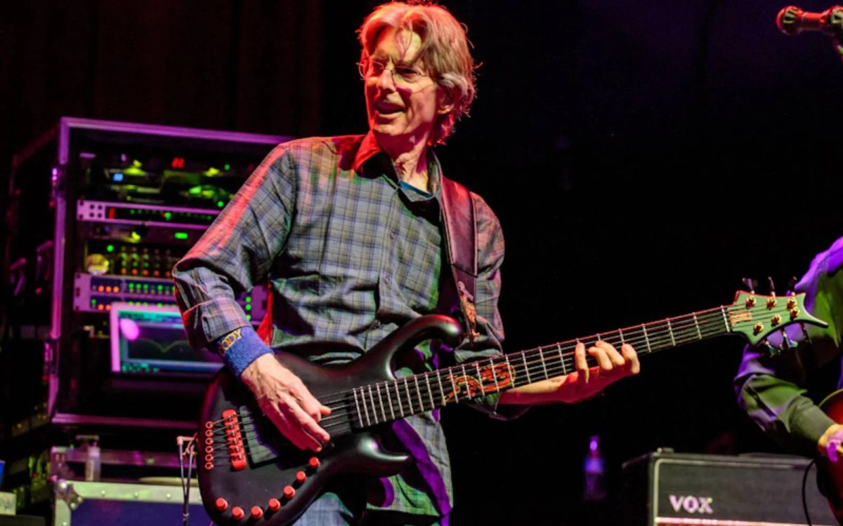 Grateful Dead bassist Phil Lesh dies at 84