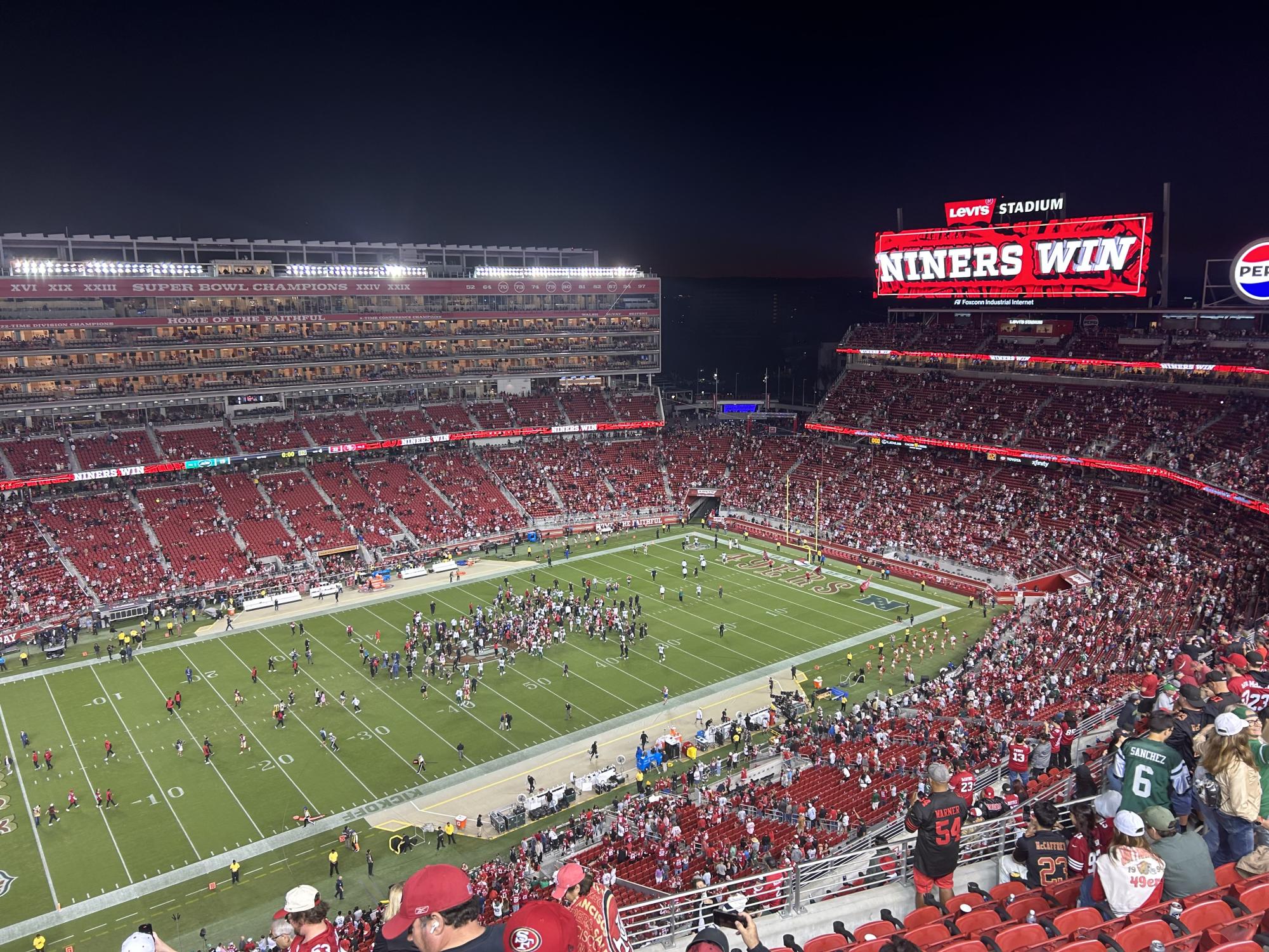 The 49ers and their fans celebrate a 32-19 win against the New York Jets
on Monday Night Football on Sept. 9 at Santa Clara’s Levi’s Stadium.