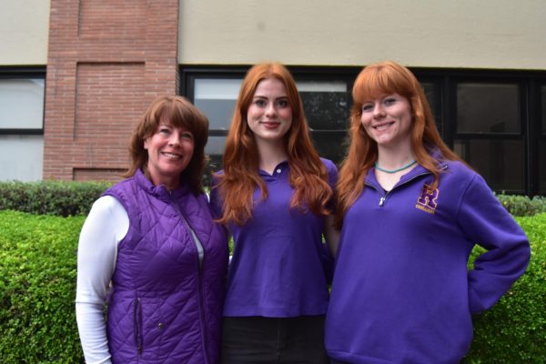 Three members of the O’Connell family: Sally, Caroline ’25 and Hannah.
